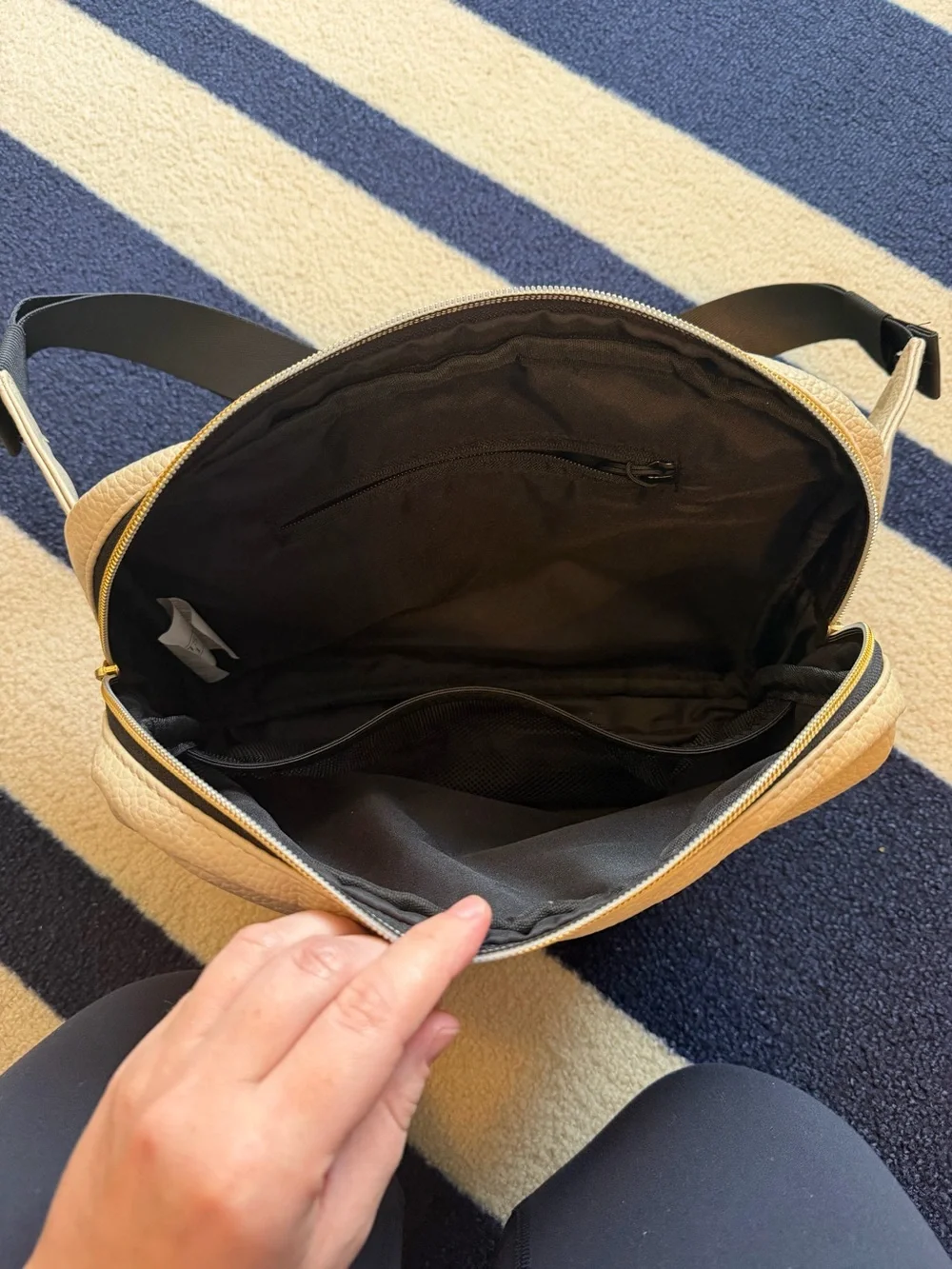 TushBaby The Pack Crossbody